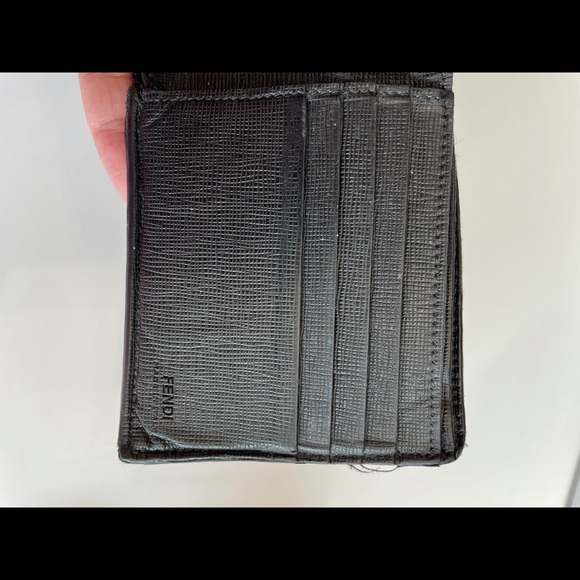 Authentic FENDI wallet, with original box and bag - Picture 5 of 7